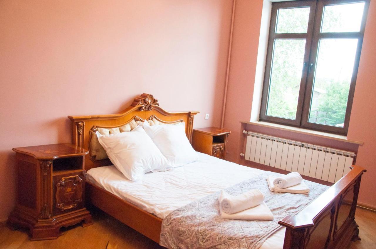 X Hotel Yerevan Luaran gambar