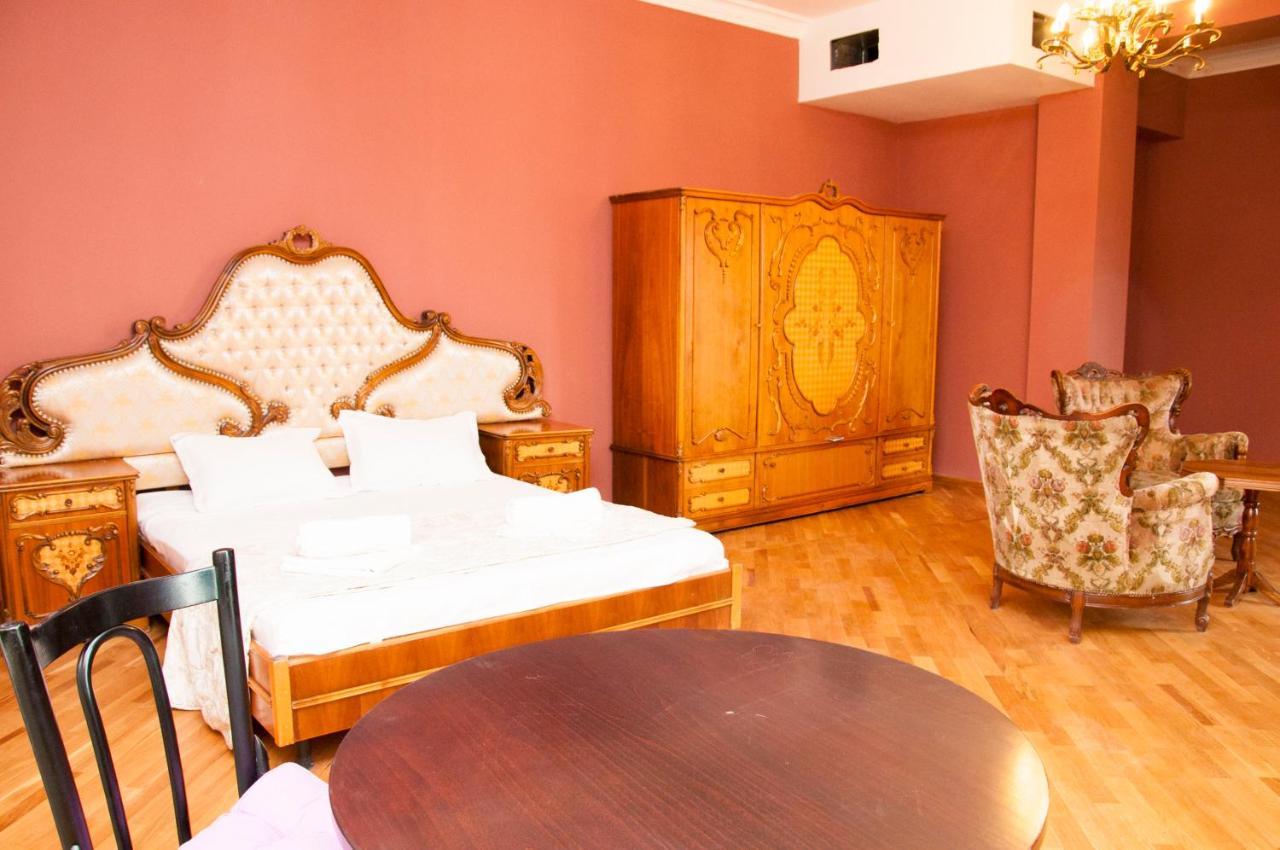 X Hotel Yerevan Luaran gambar